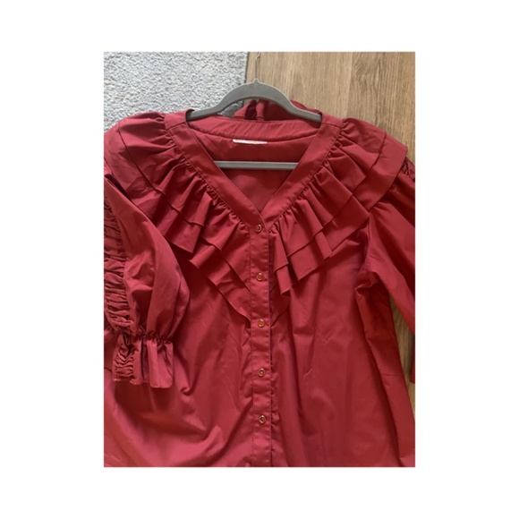 Peasant CottageCore prairie ruffles crimson snap front blouse - Picture 5 of 6